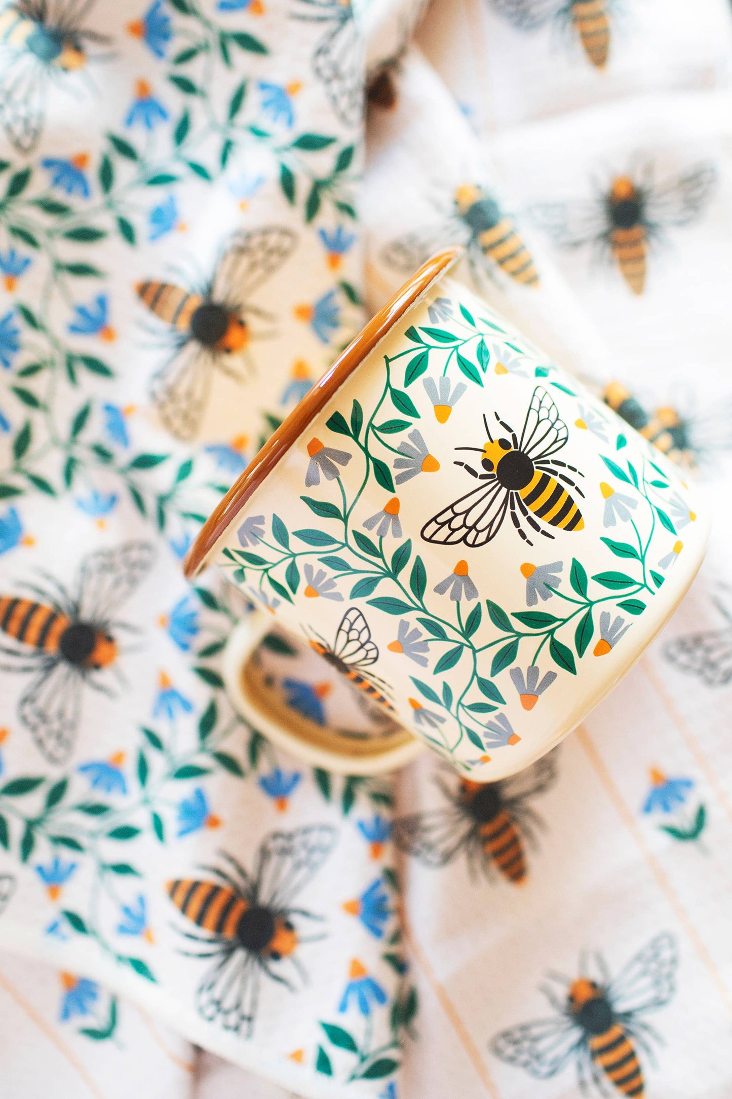 Enamel Coffee & Camp Mug | Honeybee | 16oz